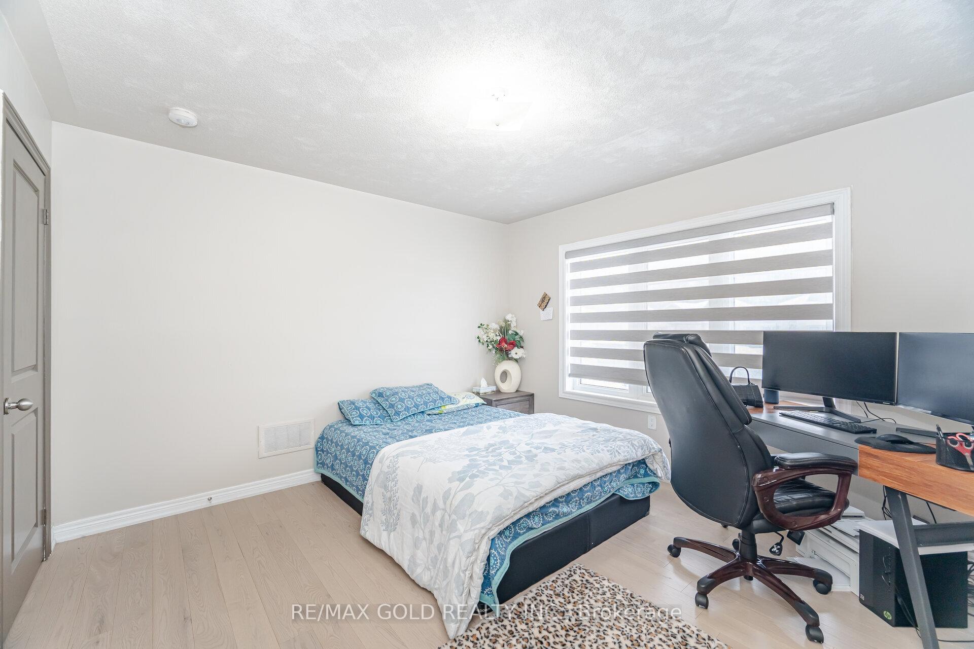 Photo 26 of 483 Black Cherry Crescent, Shelburne — HOMEH