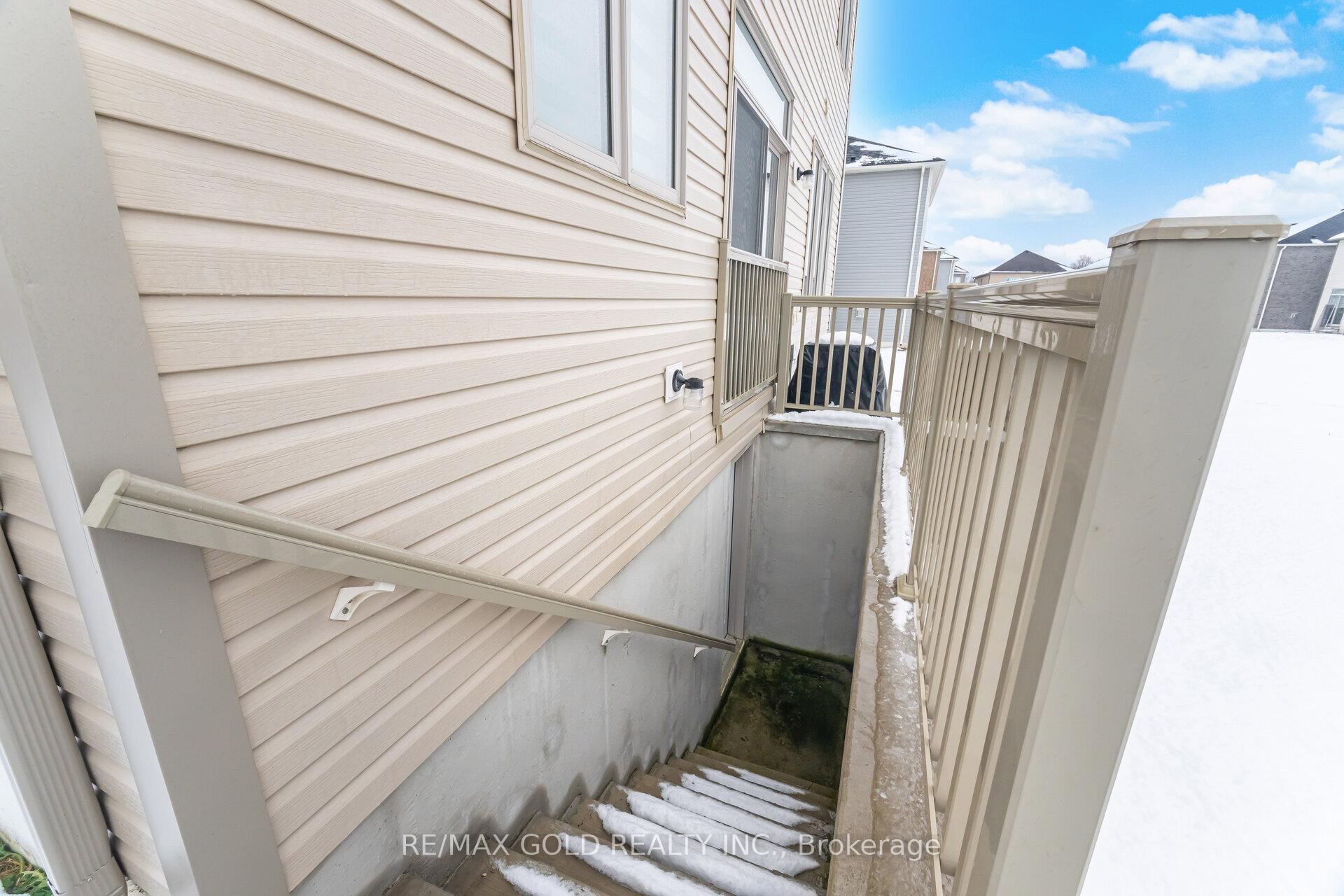 Photo 41 of 483 Black Cherry Crescent, Shelburne — HOMEH
