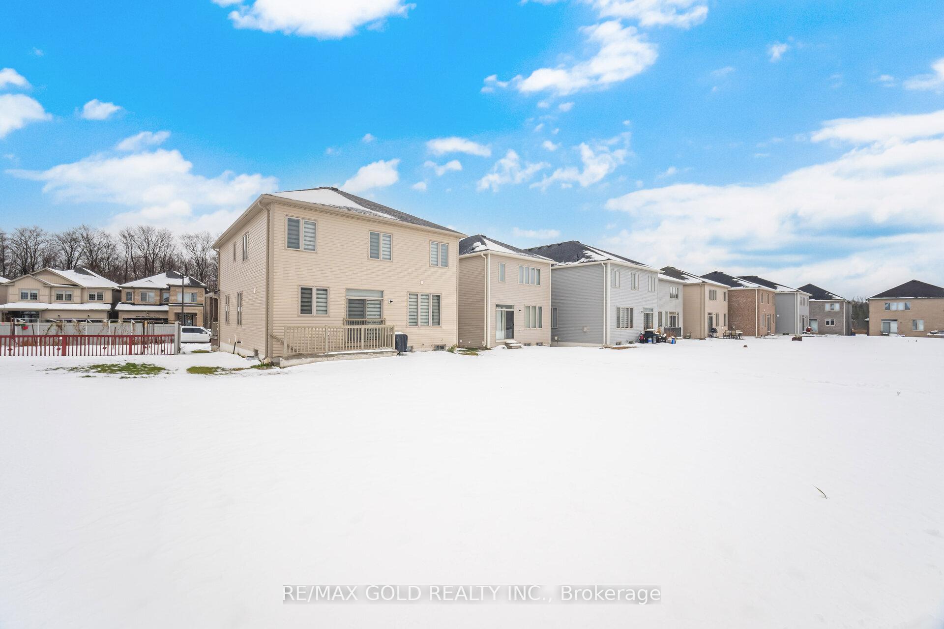 Photo 45 of 483 Black Cherry Crescent, Shelburne — HOMEH
