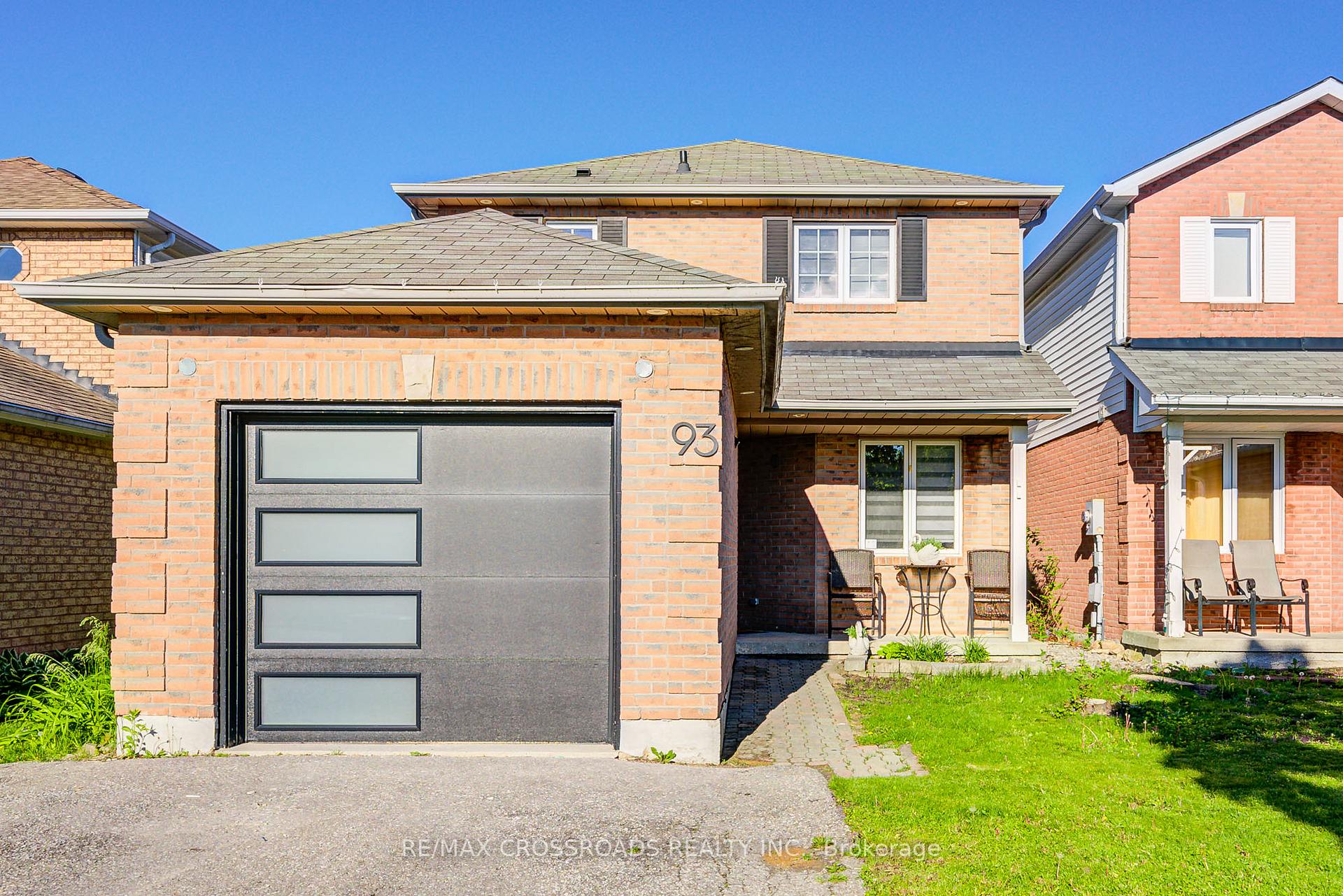 Photo 2 of 93 McMann Crescent, Clarington, Courtice — HOMEH