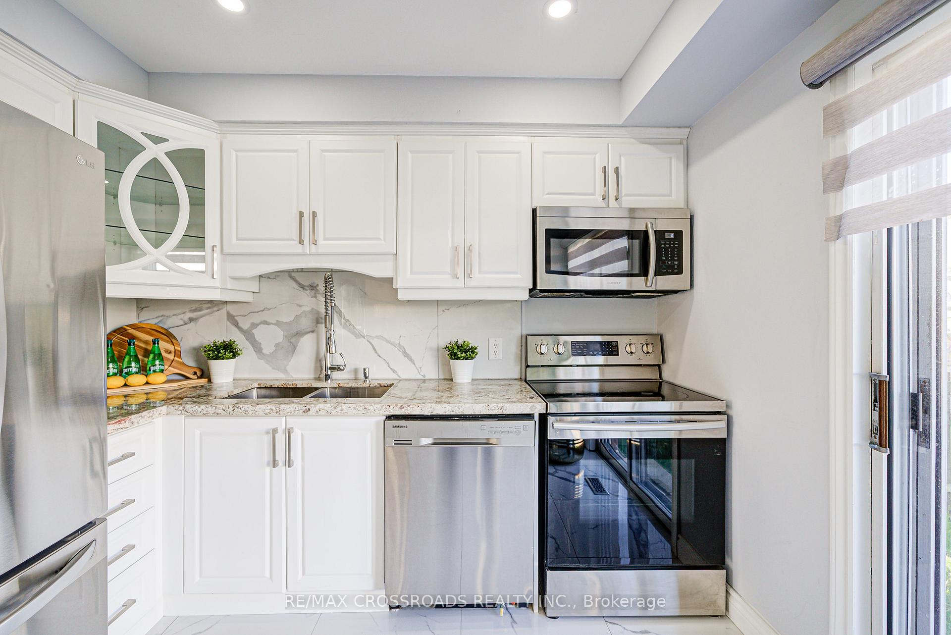 Photo 16 of 93 McMann Crescent, Clarington, Courtice — HOMEH