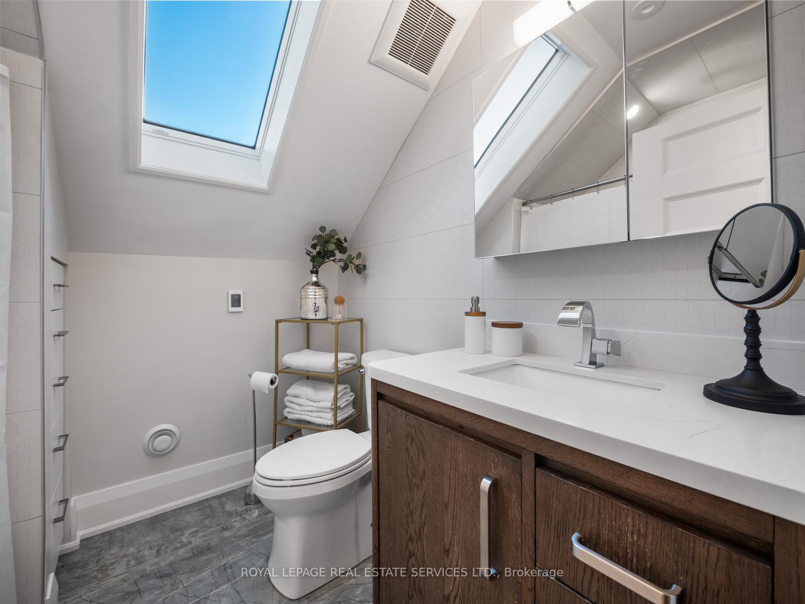 Photo 31 of 303 Rusholme Road, Toronto, Dufferin Grove — HOMEH