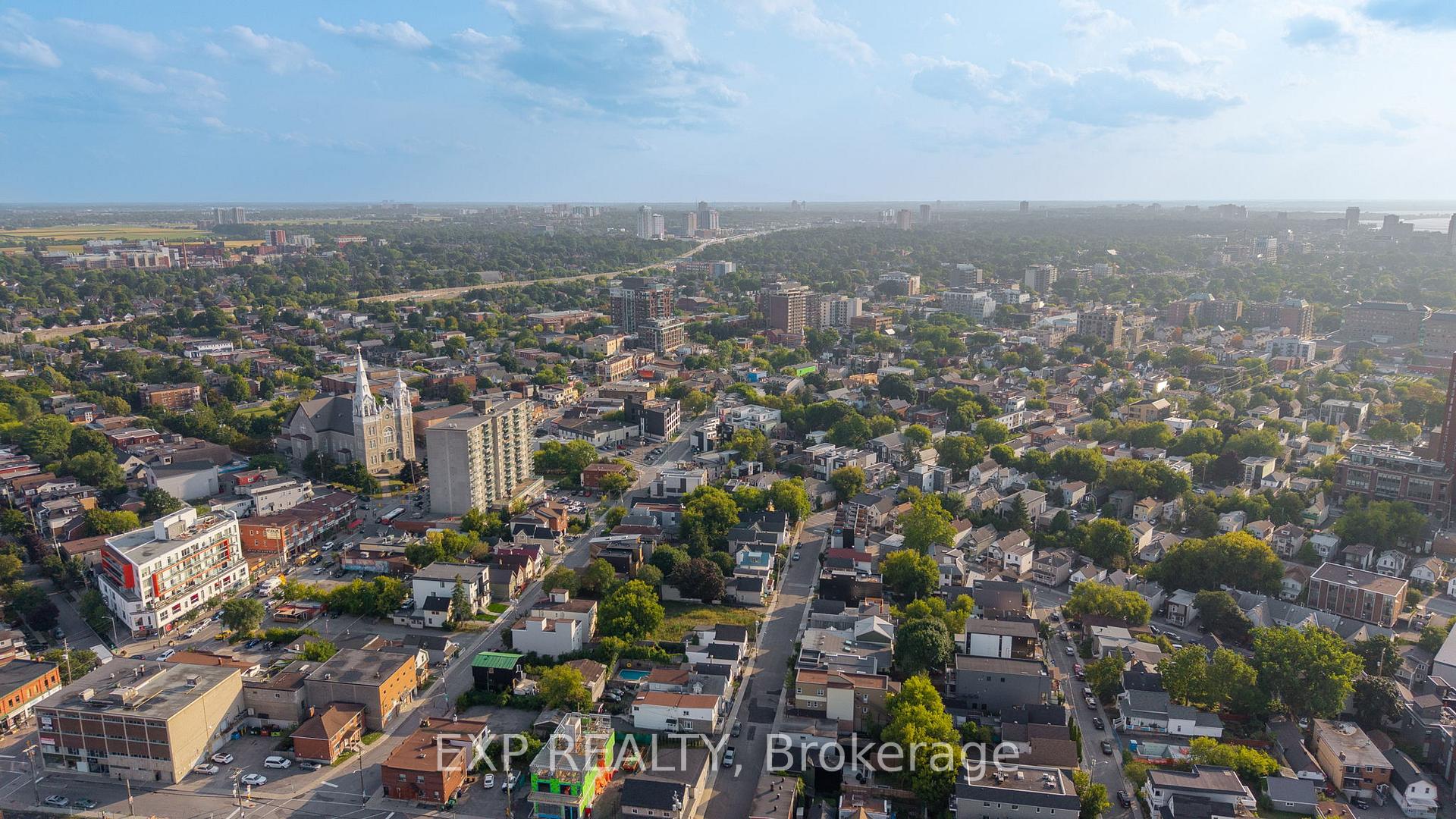 Photo 7 of 23 Lowrey Street, Ottawa, Hintonburg — HOMEH