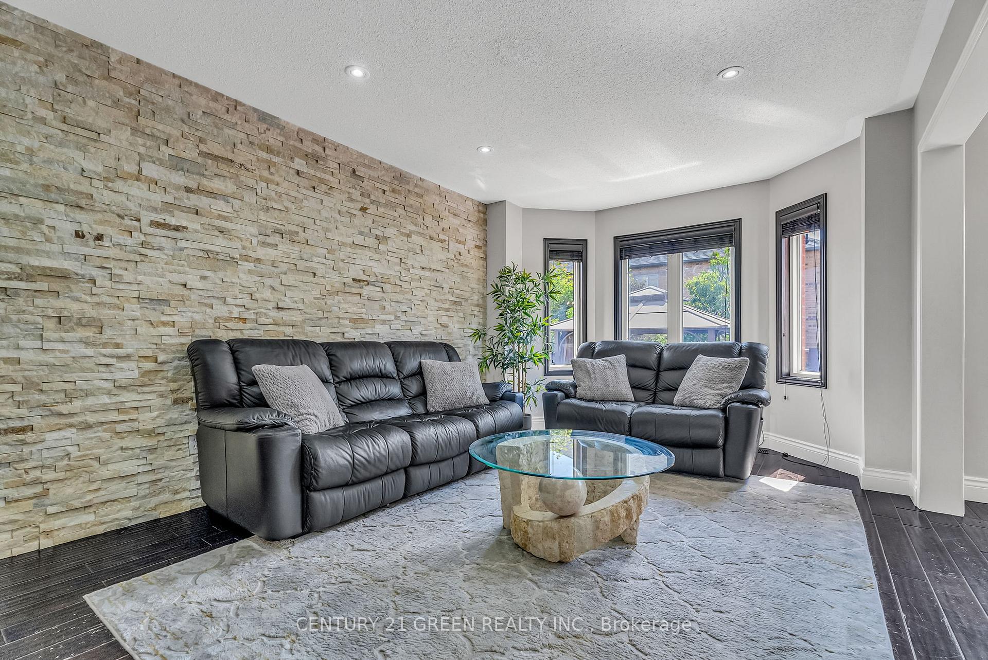 Photo 8 of 410 Duncan Lane, Milton, Scott — HOMEH