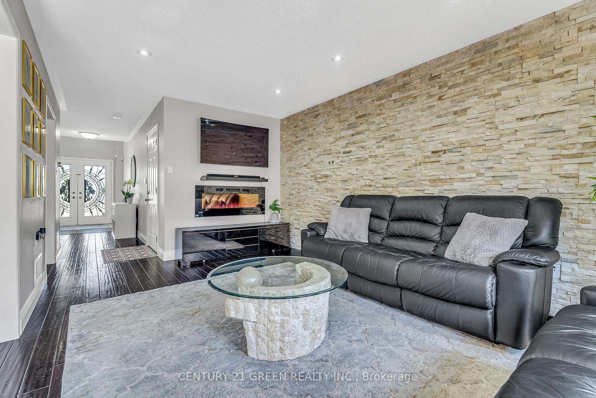 Photo 11 of 410 Duncan Lane, Milton, Scott — HOMEH