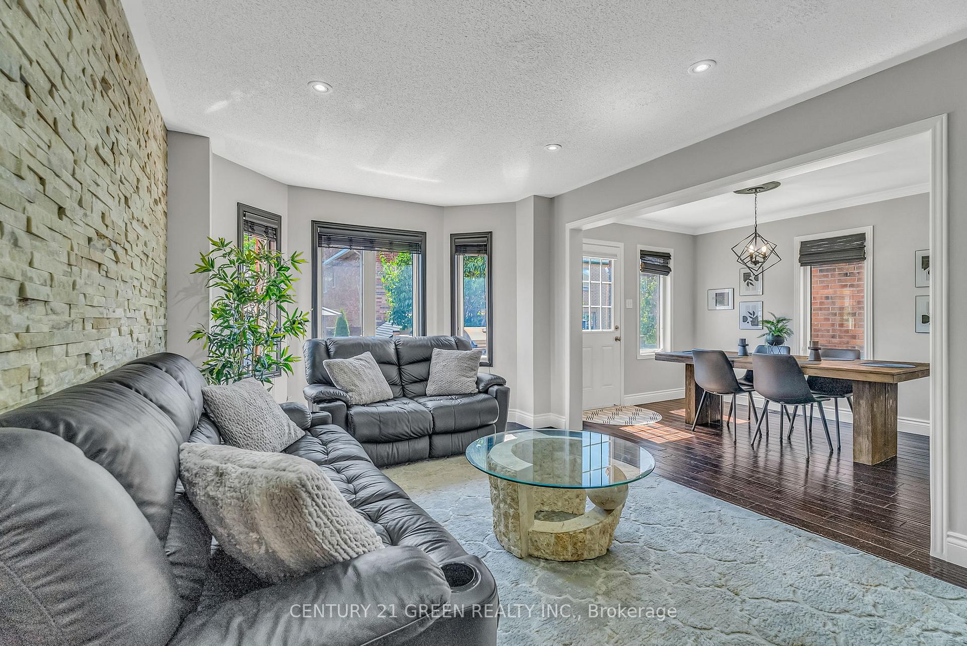 Photo 9 of 410 Duncan Lane, Milton, Scott — HOMEH