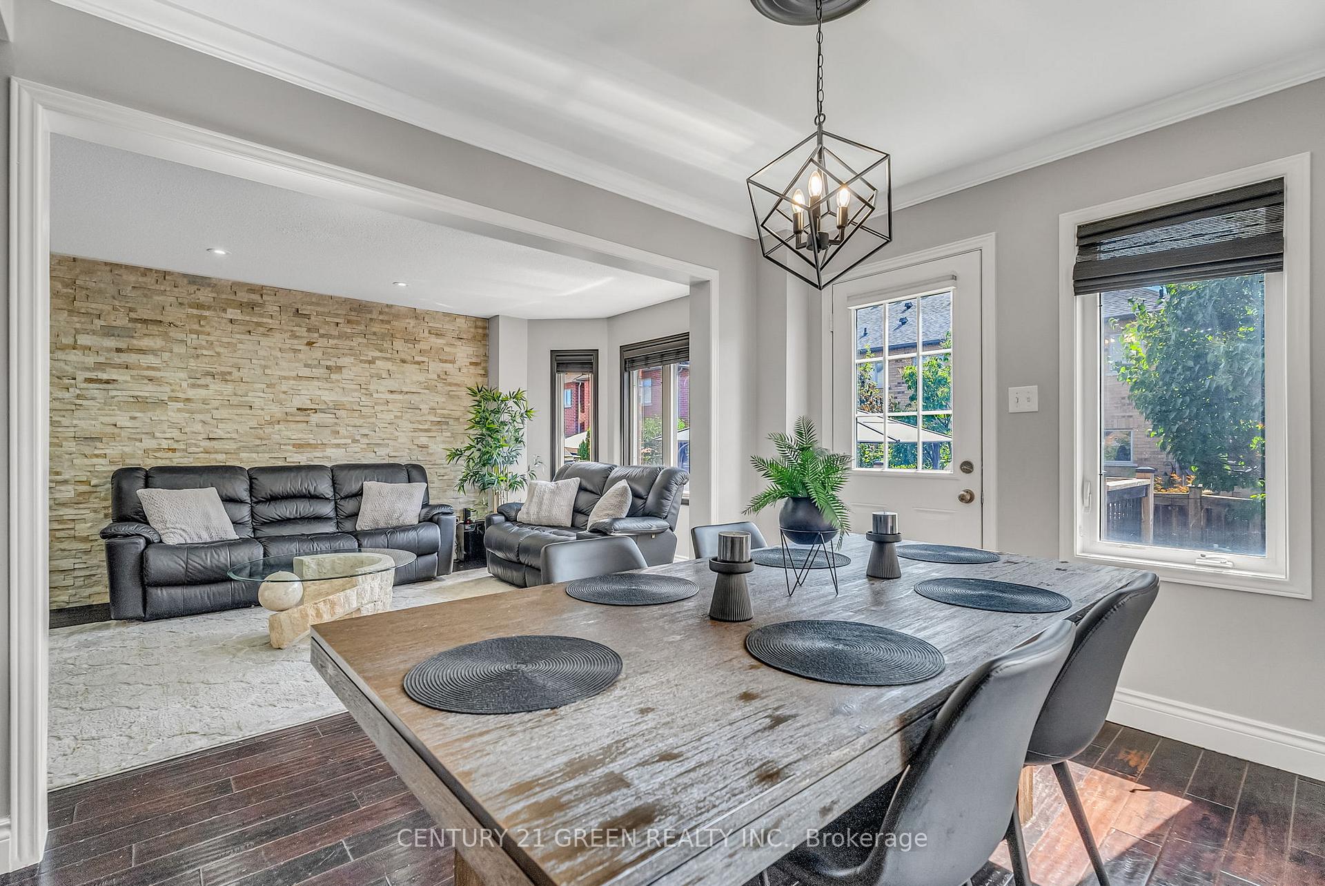 Photo 14 of 410 Duncan Lane, Milton, Scott — HOMEH