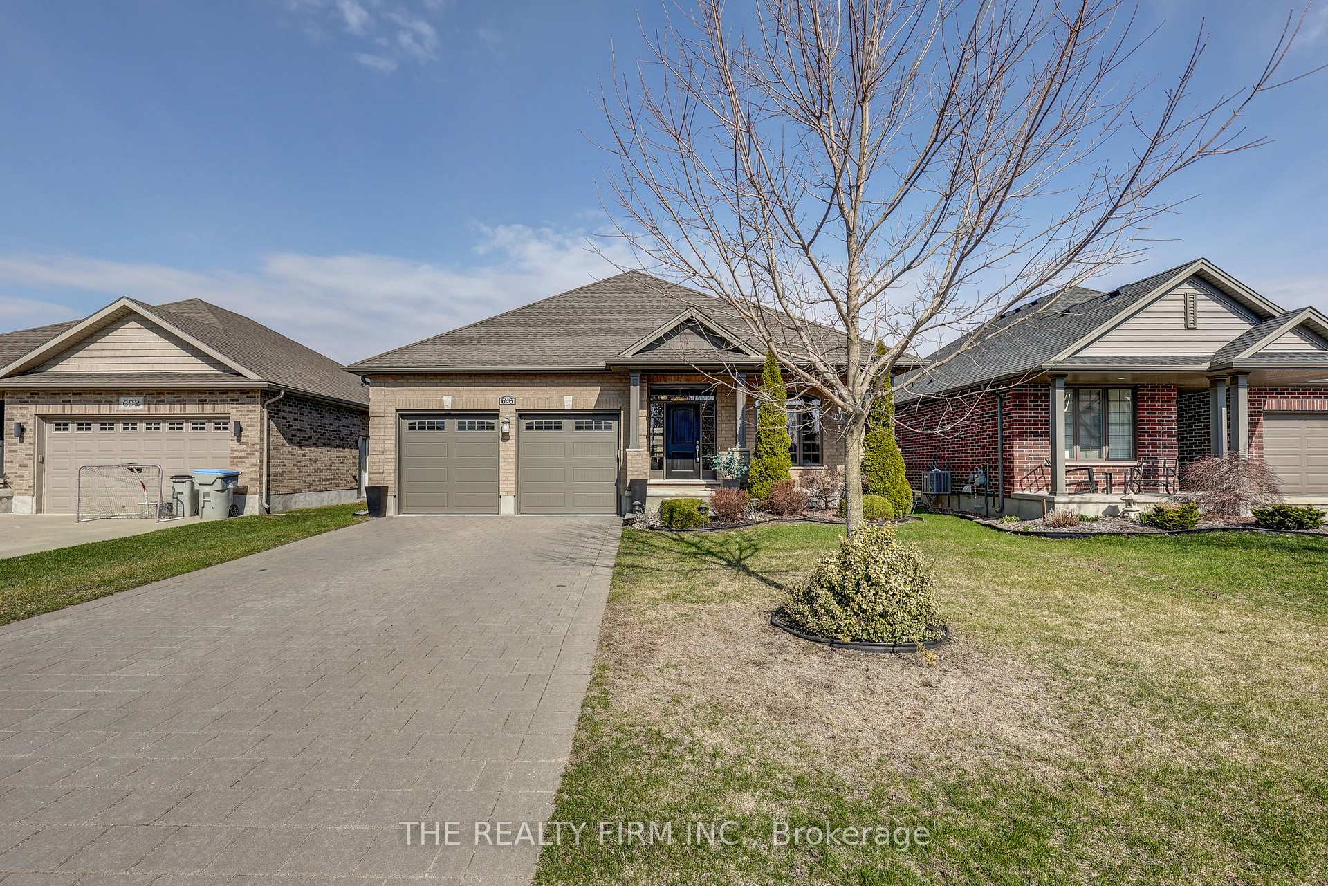 Front of 696 Bennett Crescent