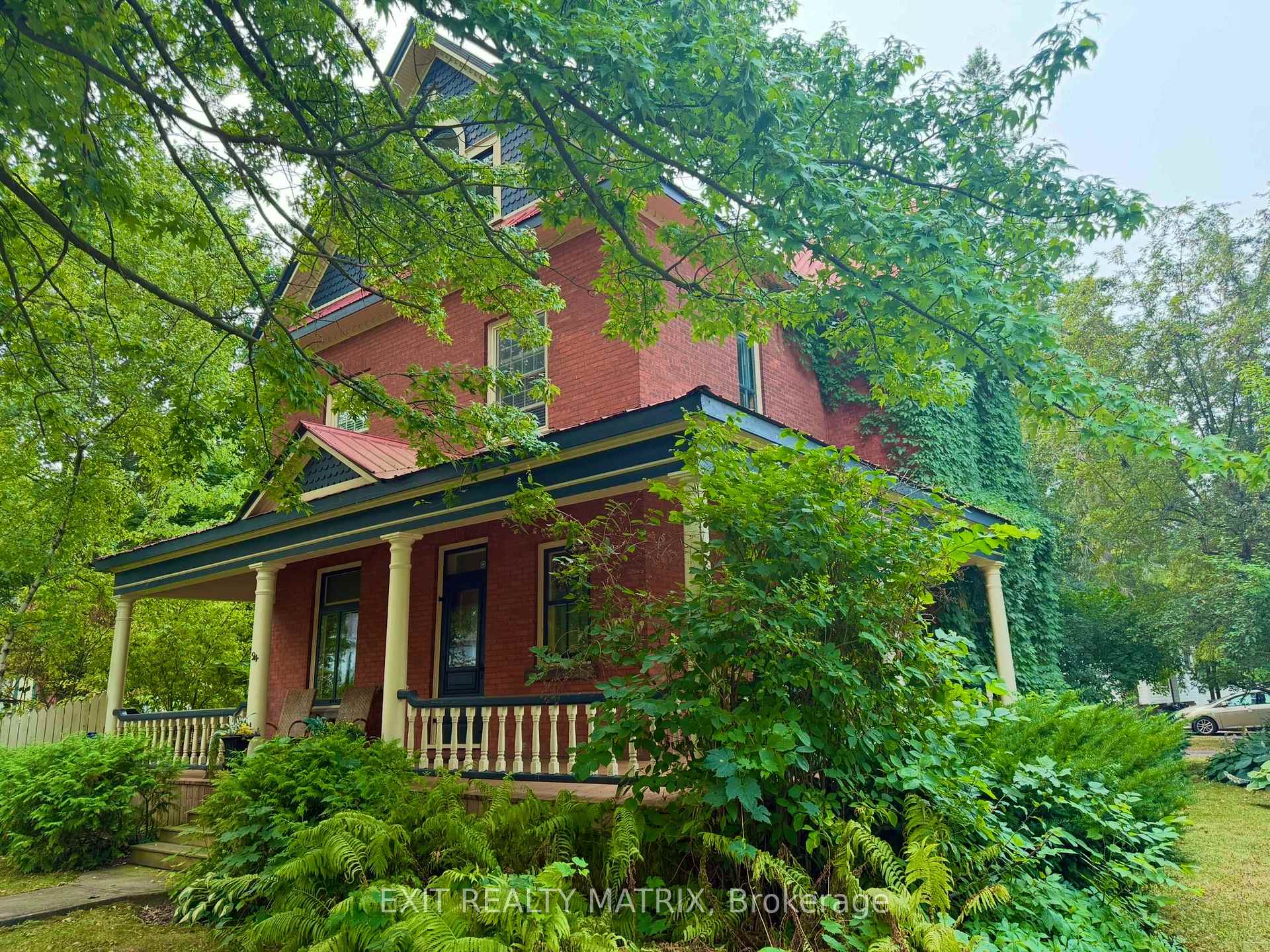 Front of 94 King Street