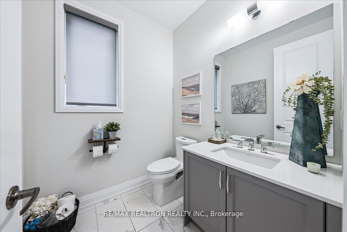 Photo 26 of 92 Klees Crescent, Aurora, Aurora Highlands — HOMEH