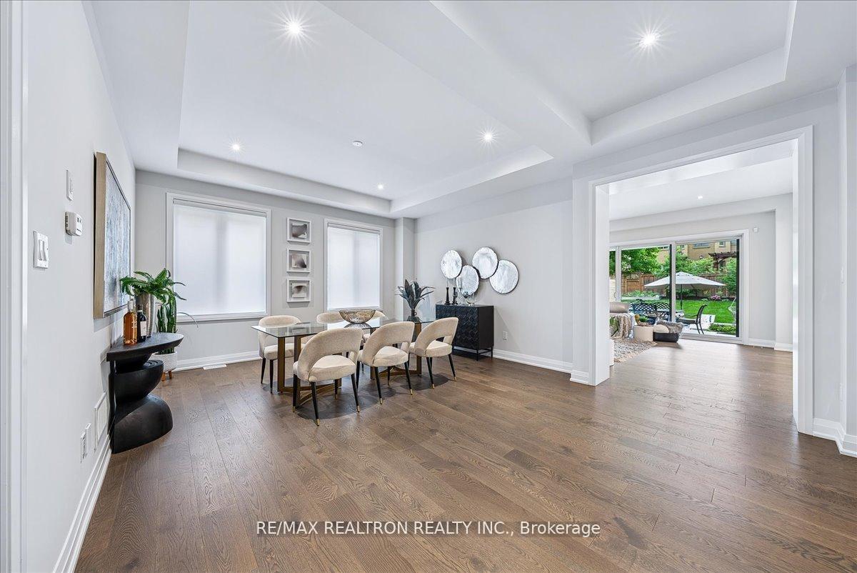 Photo 6 of 92 Klees Crescent, Aurora, Aurora Highlands — HOMEH