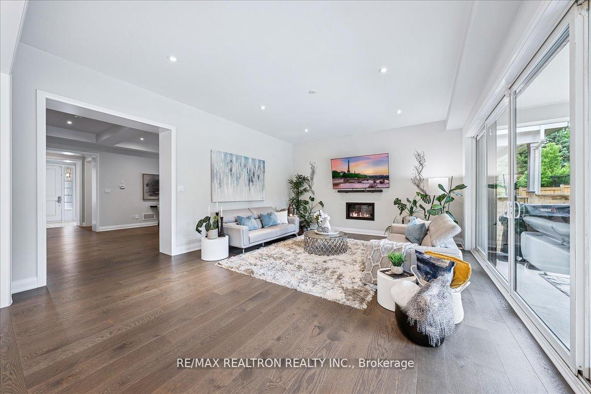 Photo 20 of 92 Klees Crescent, Aurora, Aurora Highlands — HOMEH