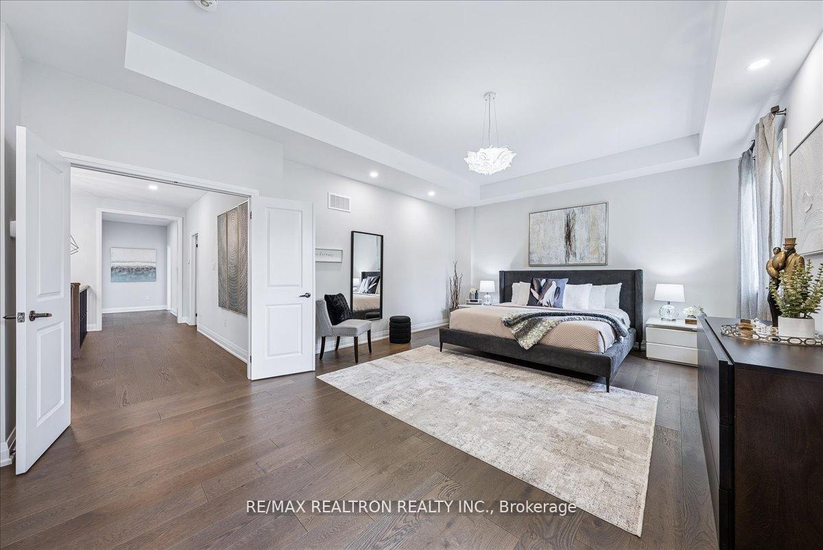 Photo 25 of 92 Klees Crescent, Aurora, Aurora Highlands — HOMEH