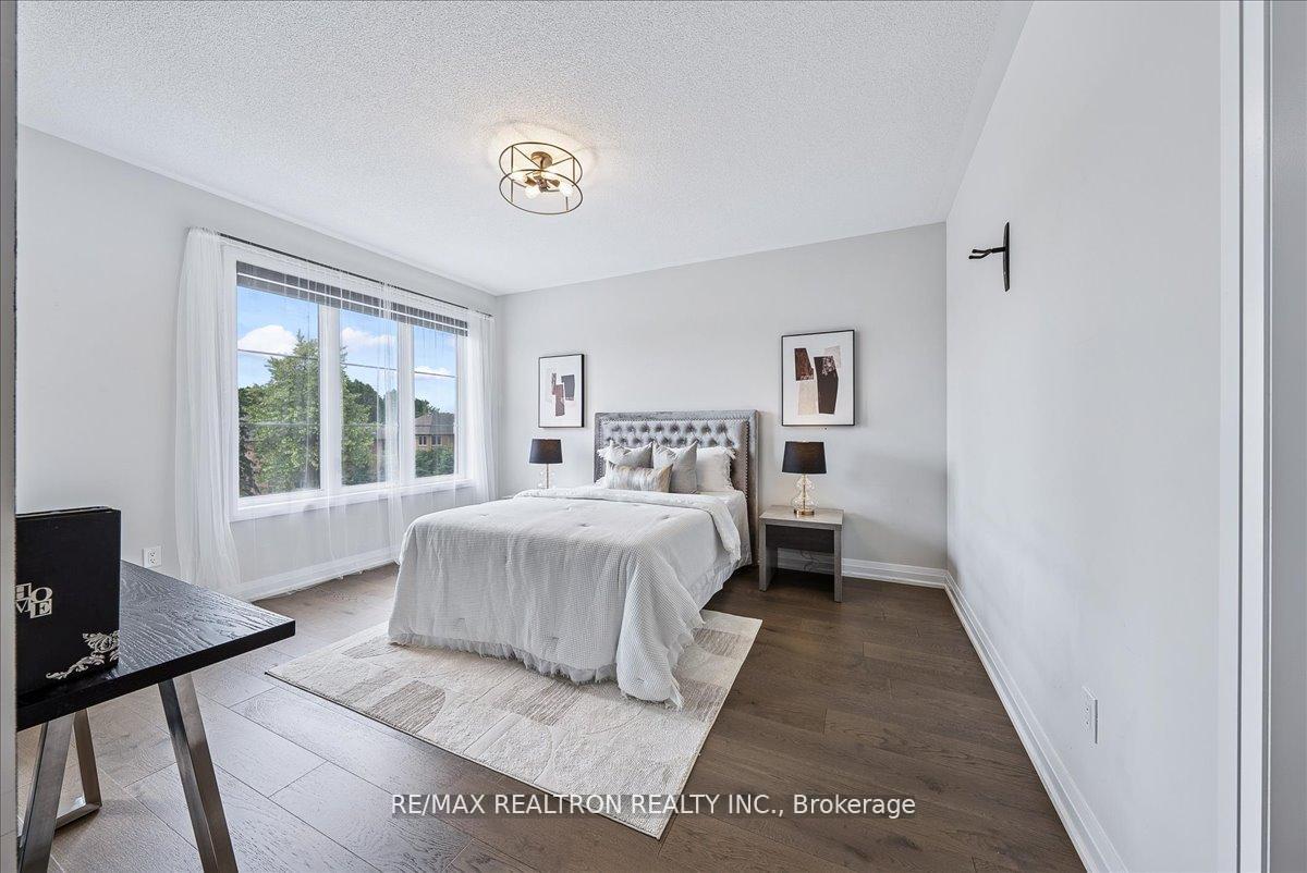 Photo 36 of 92 Klees Crescent, Aurora, Aurora Highlands — HOMEH