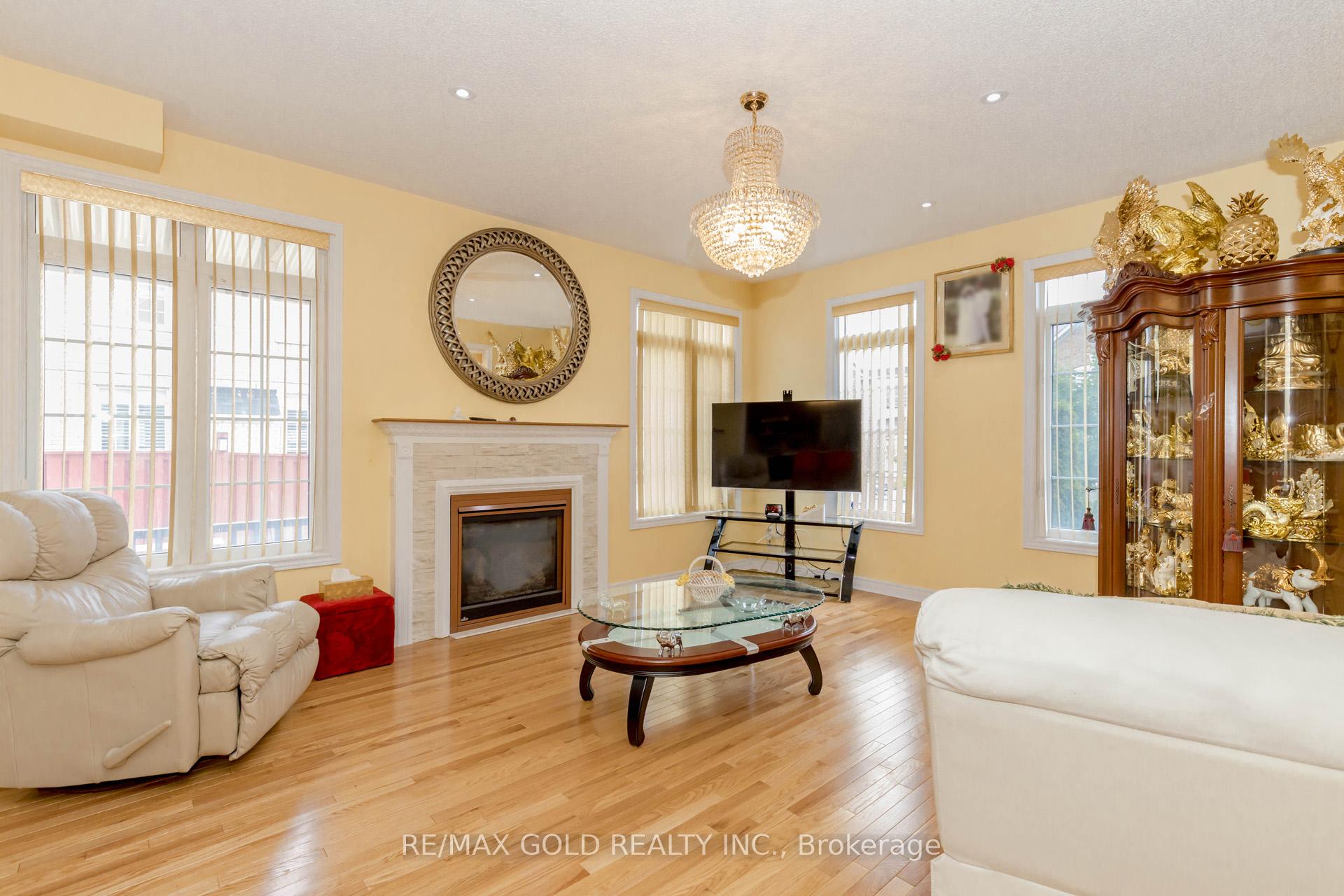 Photo 6 of 1554 Bruny Avenue, Pickering, Duffin Heights — HOMEH