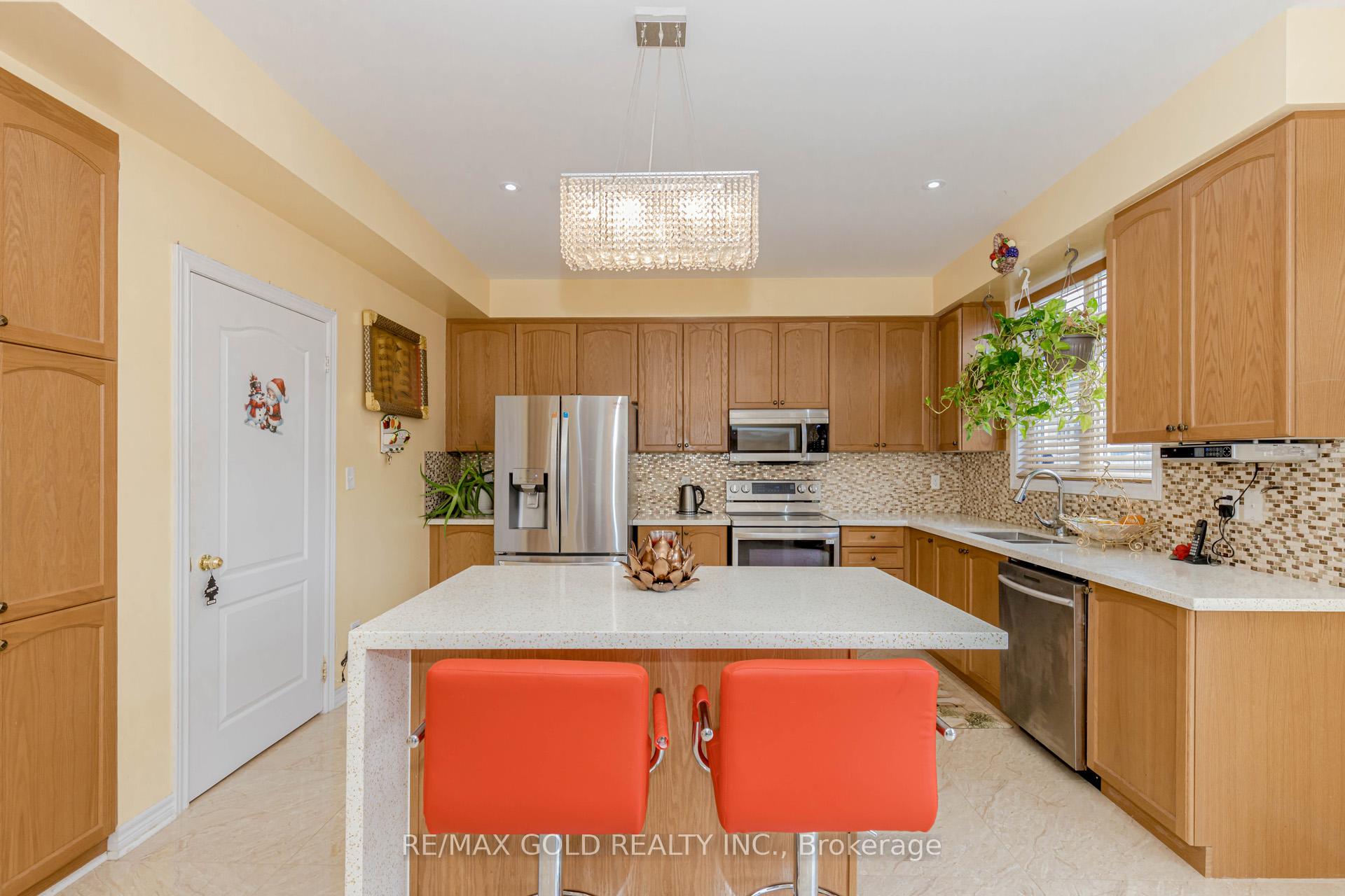 Photo 9 of 1554 Bruny Avenue, Pickering, Duffin Heights — HOMEH