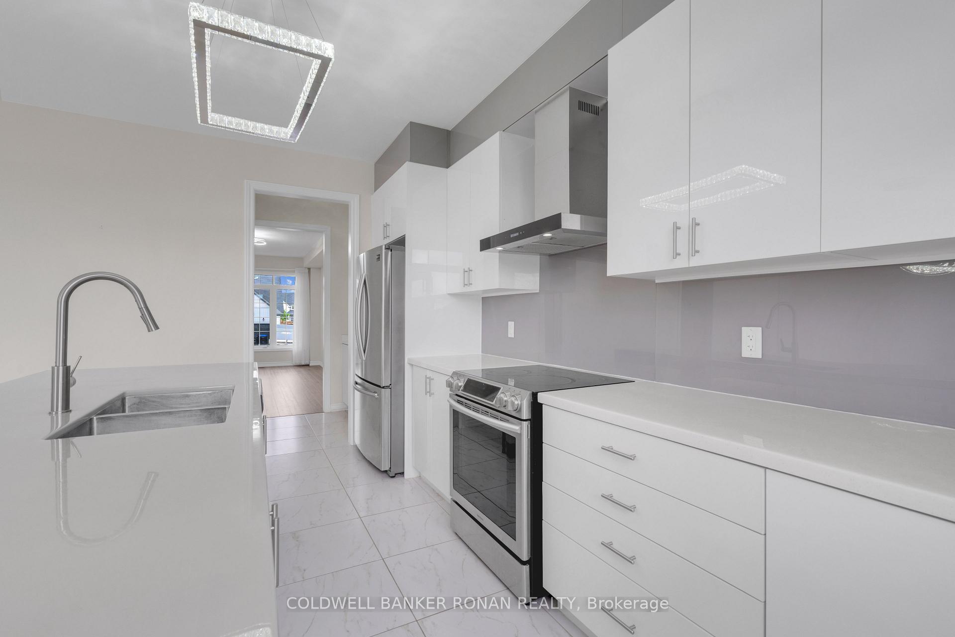 Photo 5 of 203 Roy Drive, Clearview, Stayner — HOMEH