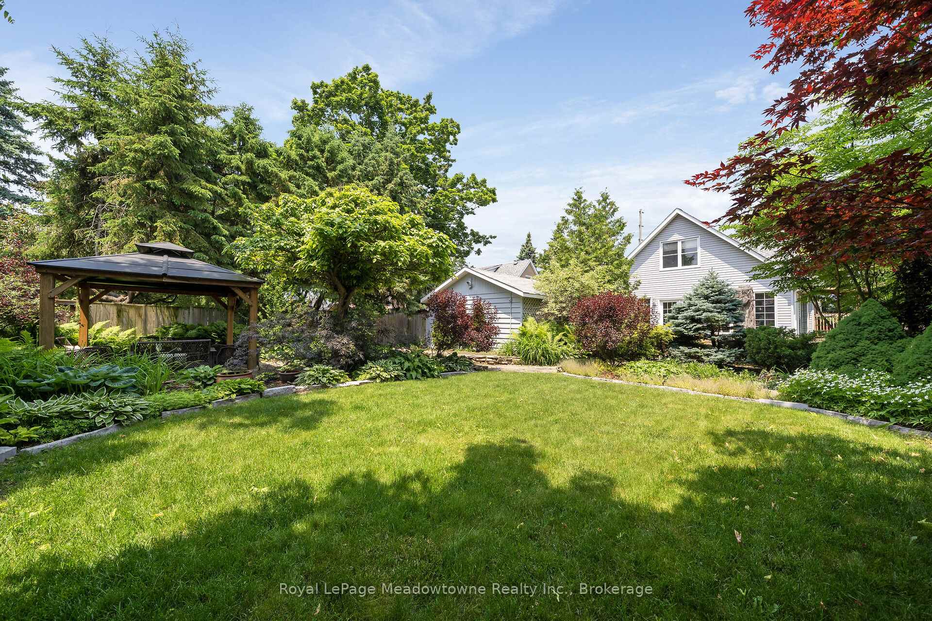 Photo 19 of 24 Delrex Boulevard, Halton Hills, Georgetown — HOMEH