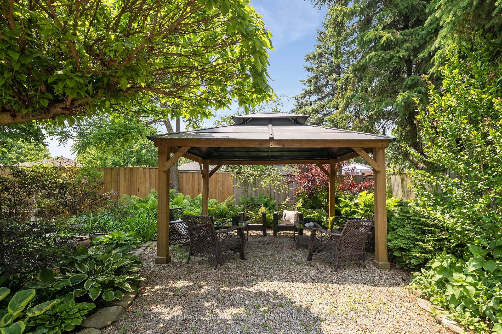 Photo 21 of 24 Delrex Boulevard, Halton Hills, Georgetown — HOMEH