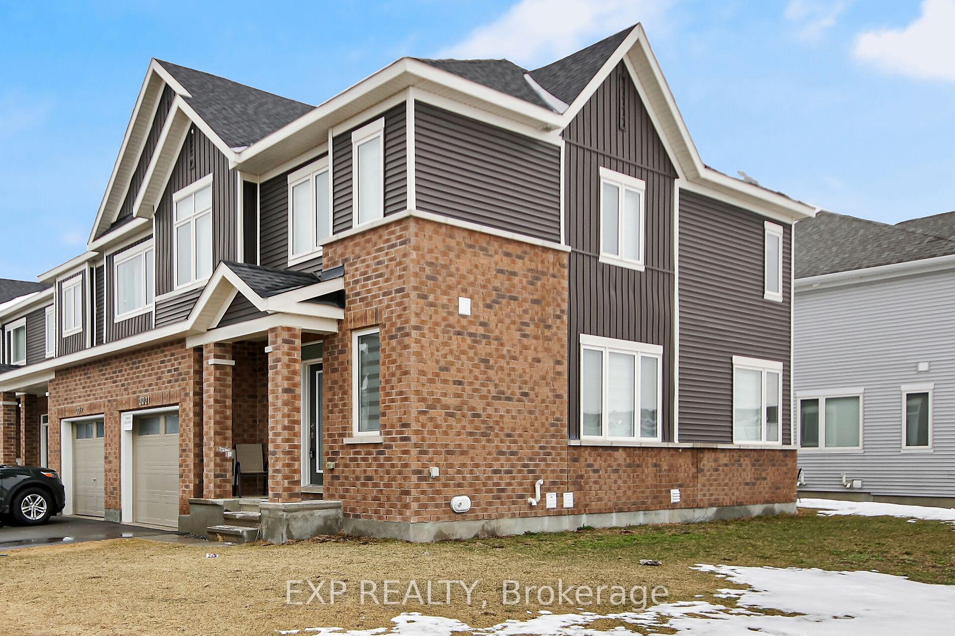 Photo 3 of 2021 Elevation Road, Ottawa, Barrhaven - Half Moon Bay — HOMEH