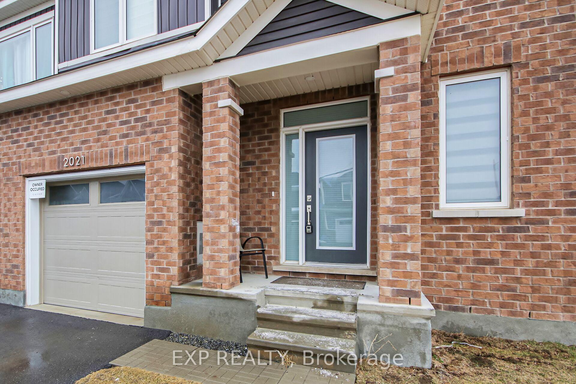 Photo 4 of 2021 Elevation Road, Ottawa, Barrhaven - Half Moon Bay — HOMEH
