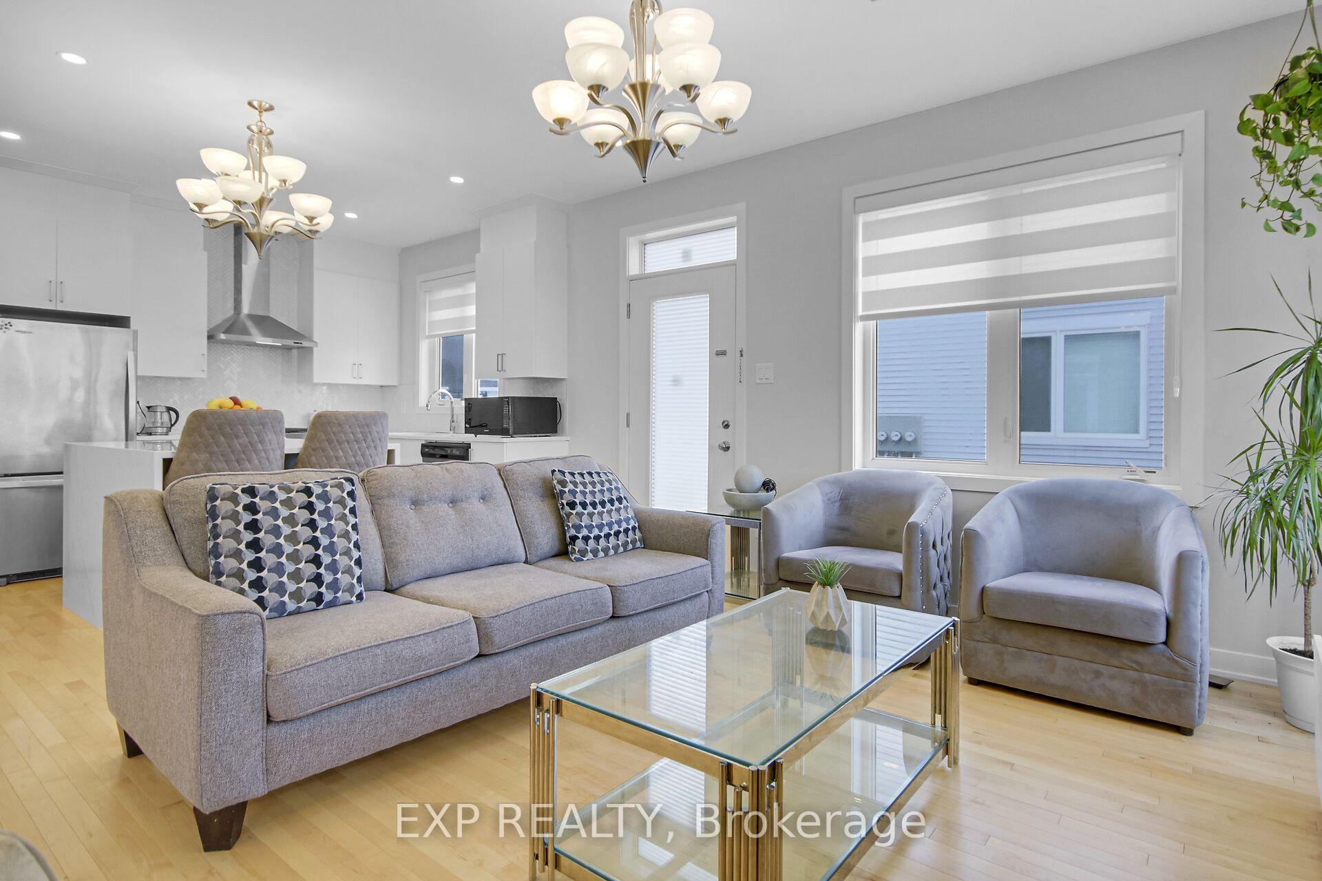 Photo 13 of 2021 Elevation Road, Ottawa, Barrhaven - Half Moon Bay — HOMEH