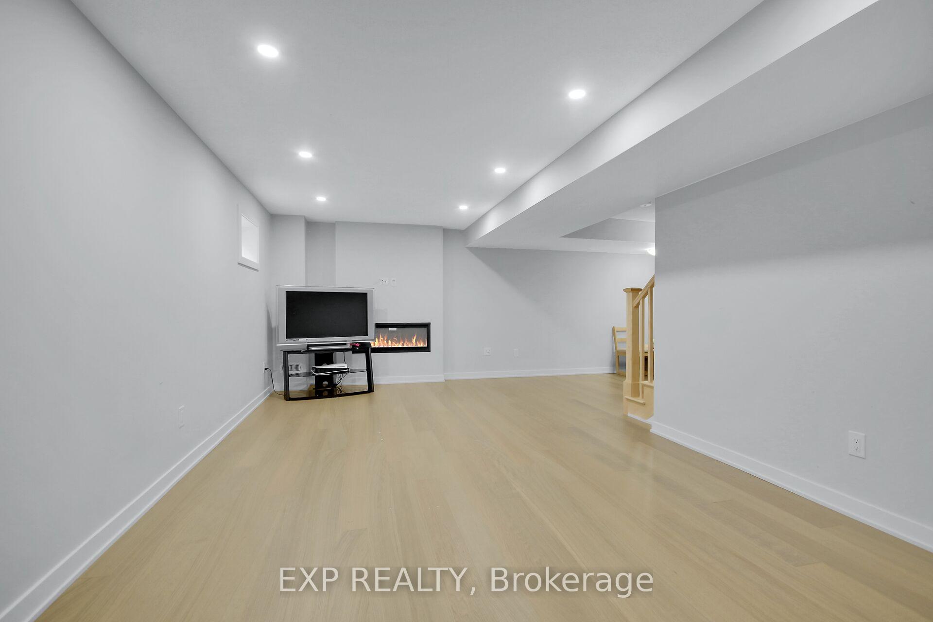 Photo 43 of 2021 Elevation Road, Ottawa, Barrhaven - Half Moon Bay — HOMEH