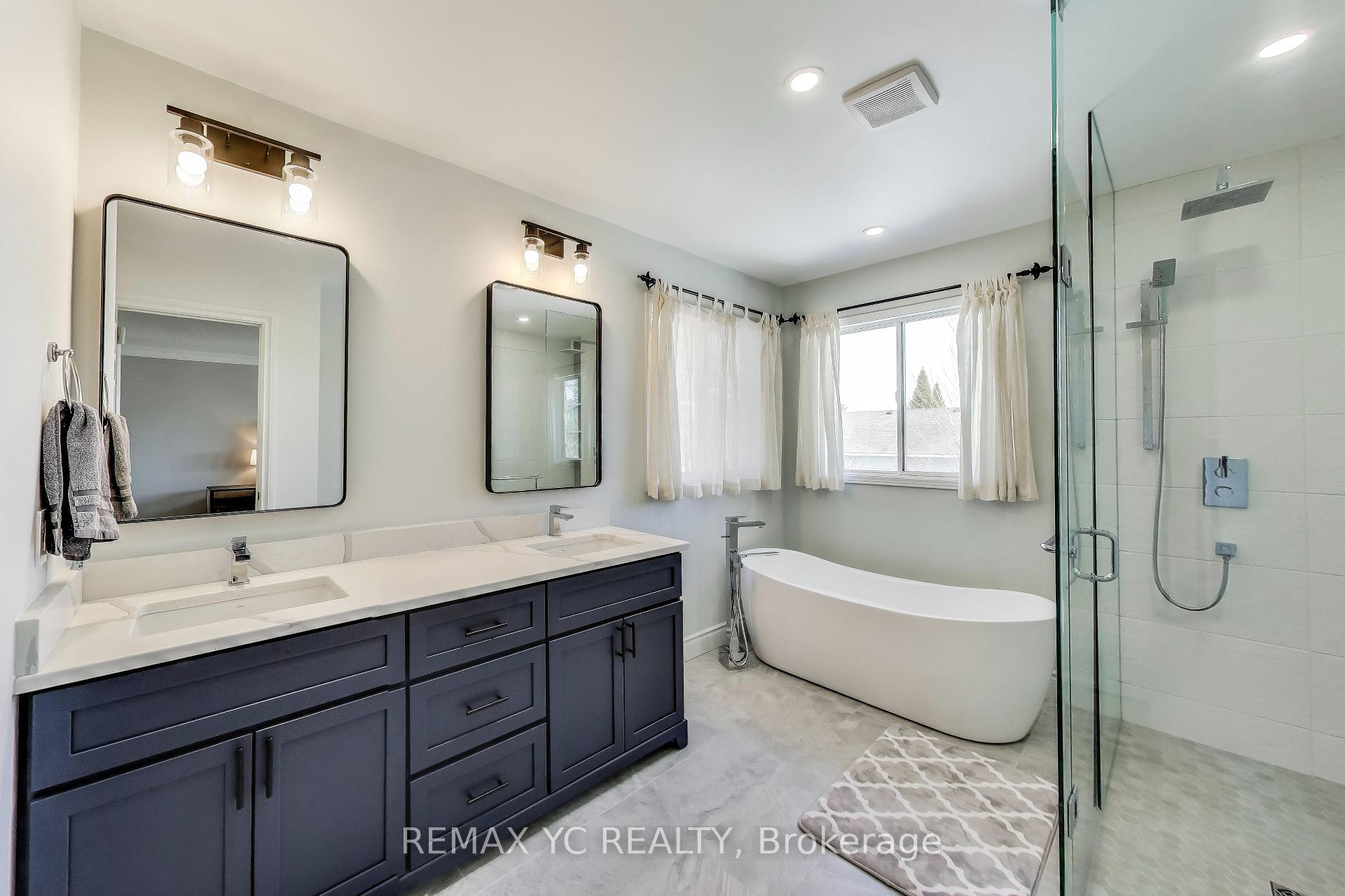 Photo 19 of 896 Darwin Drive, Pickering, Dunbarton — HOMEH