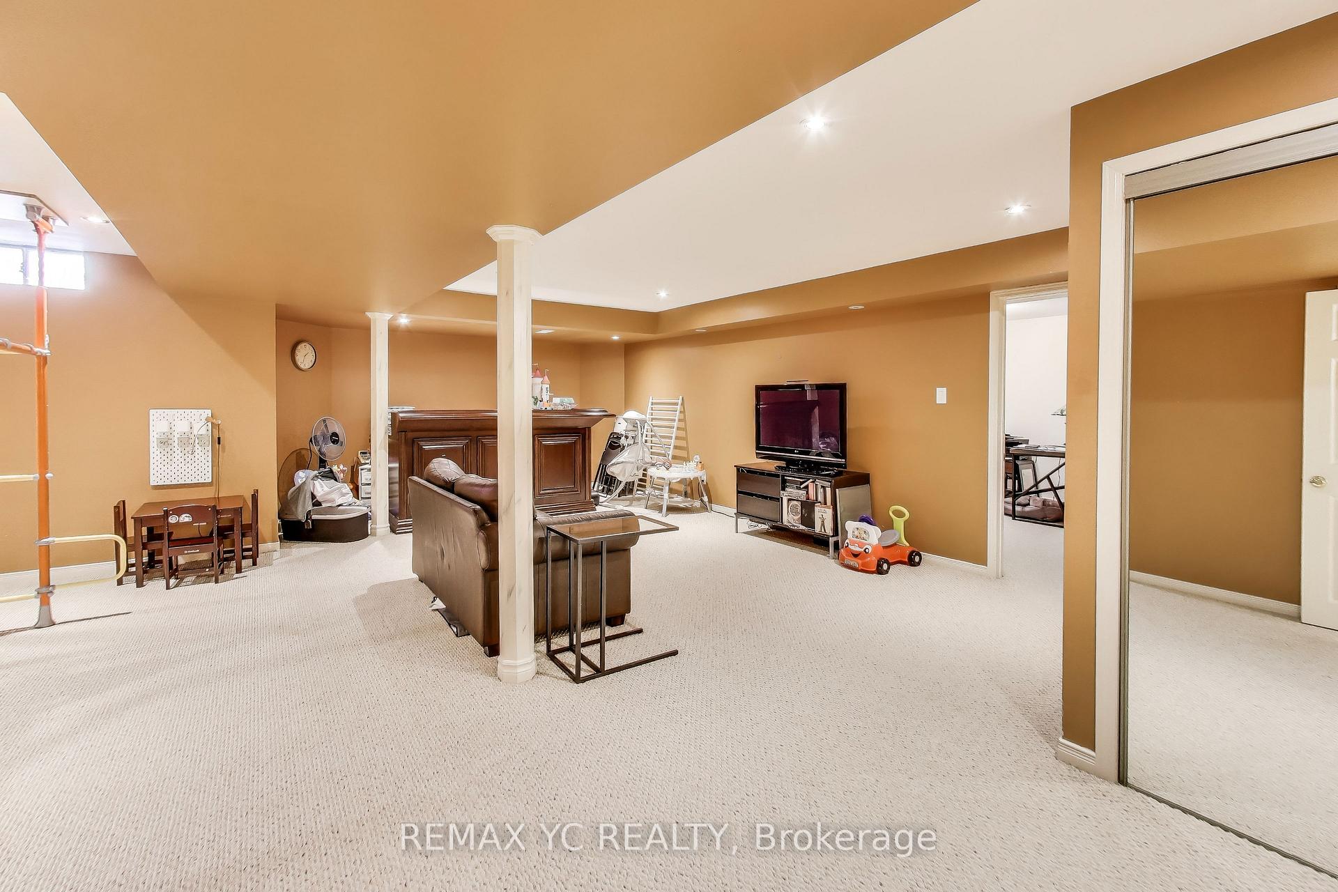 Photo 26 of 896 Darwin Drive, Pickering, Dunbarton — HOMEH