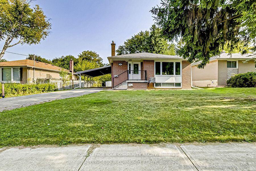Photo 1 of 35 Aurora Heights Drive, Aurora, Aurora Heights — HOMEH