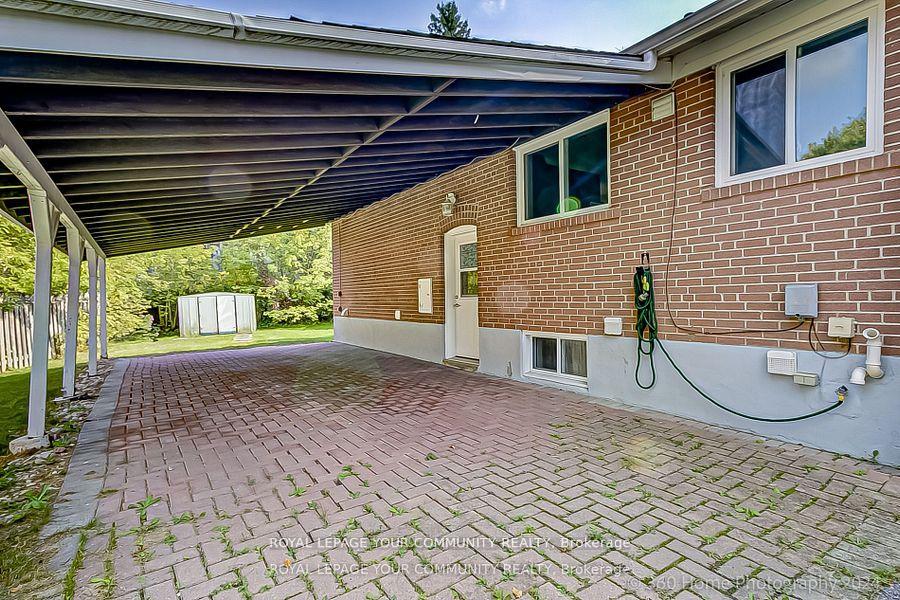 Photo 3 of 35 Aurora Heights Drive, Aurora, Aurora Heights — HOMEH