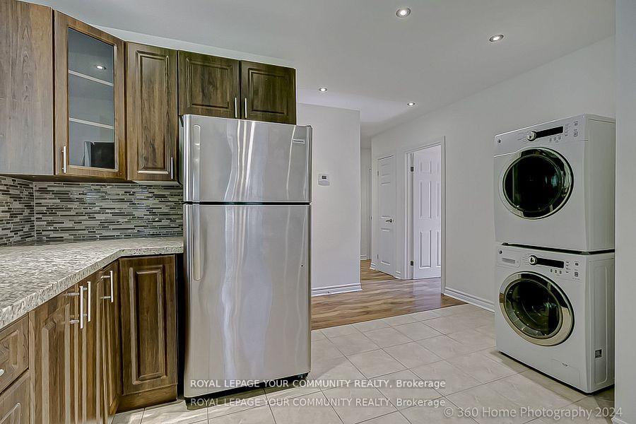 Photo 12 of 35 Aurora Heights Drive, Aurora, Aurora Heights — HOMEH