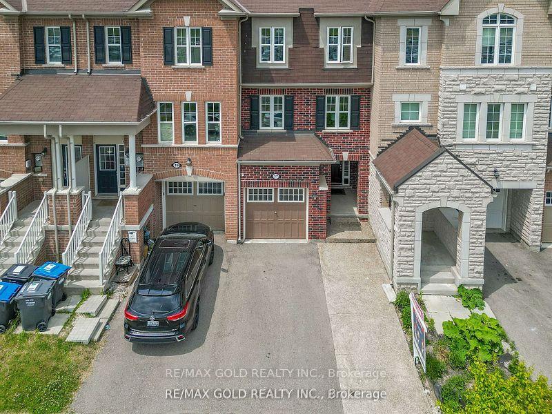 Photo 11 of 37 Baycliffe Crescent, Brampton, Northwest Brampton — HOMEH