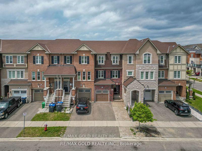 Photo 2 of 37 Baycliffe Crescent, Brampton, Northwest Brampton — HOMEH