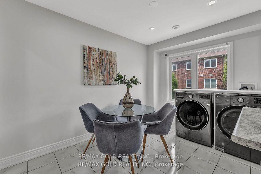 Photo 8 of 37 Baycliffe Crescent, Brampton, Northwest Brampton — HOMEH
