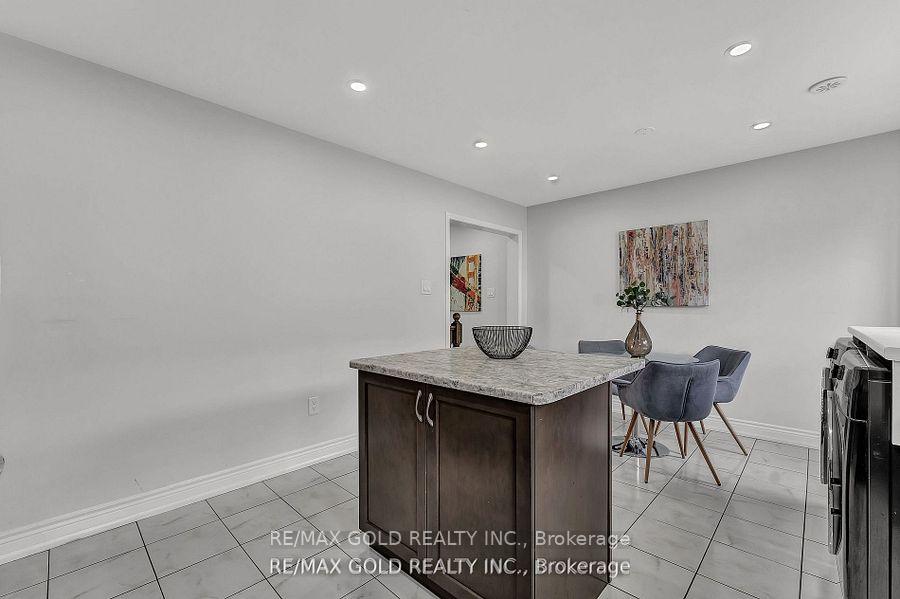 Photo 15 of 37 Baycliffe Crescent, Brampton, Northwest Brampton — HOMEH