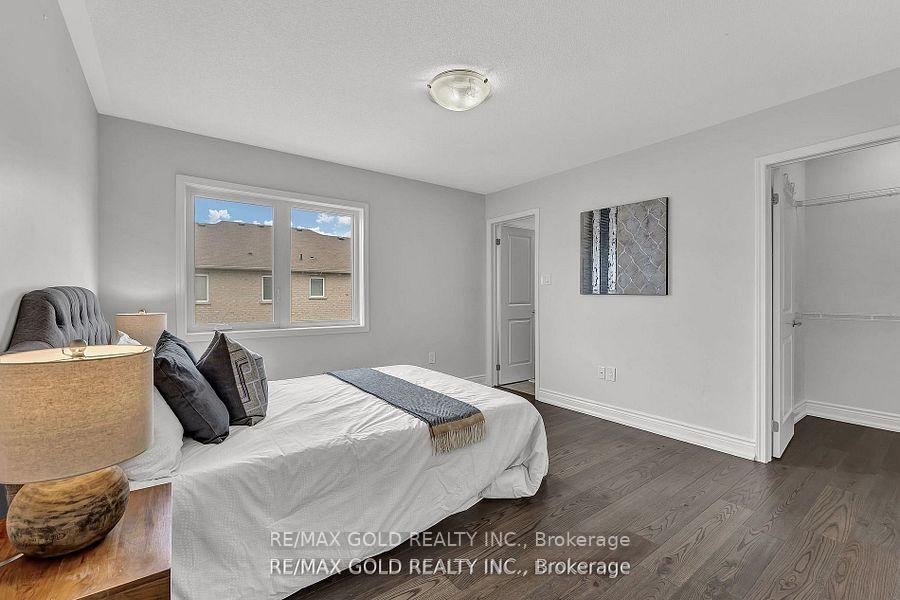 Photo 14 of 37 Baycliffe Crescent, Brampton, Northwest Brampton — HOMEH