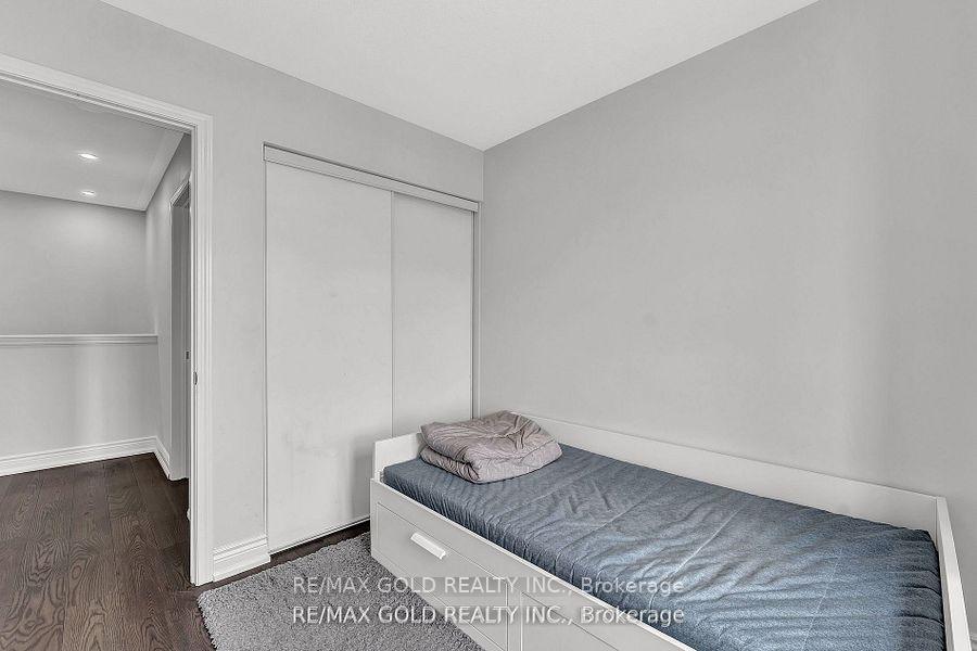 Photo 20 of 37 Baycliffe Crescent, Brampton, Northwest Brampton — HOMEH