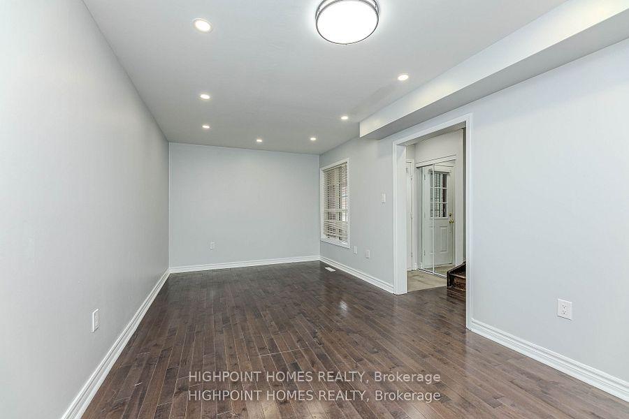 Photo 13 of 44 Brando Avenue E, Markham, Middlefield — HOMEH