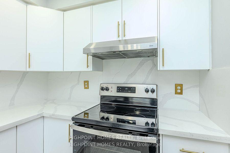 Photo 9 of 44 Brando Avenue E, Markham, Middlefield — HOMEH