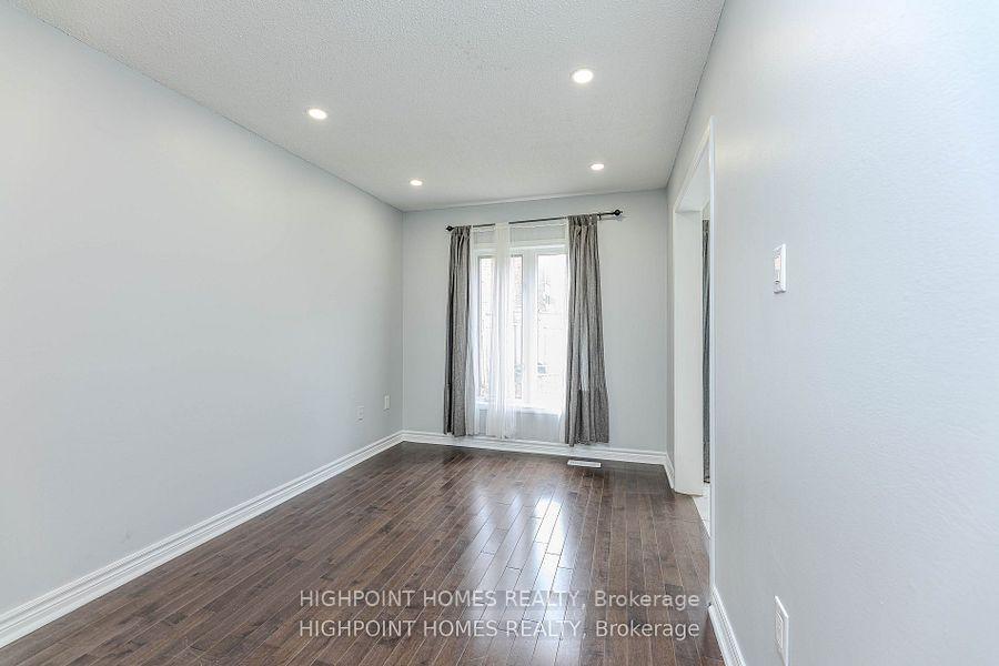 Photo 12 of 44 Brando Avenue E, Markham, Middlefield — HOMEH