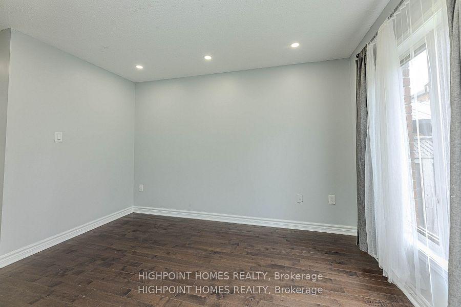 Photo 14 of 44 Brando Avenue E, Markham, Middlefield — HOMEH
