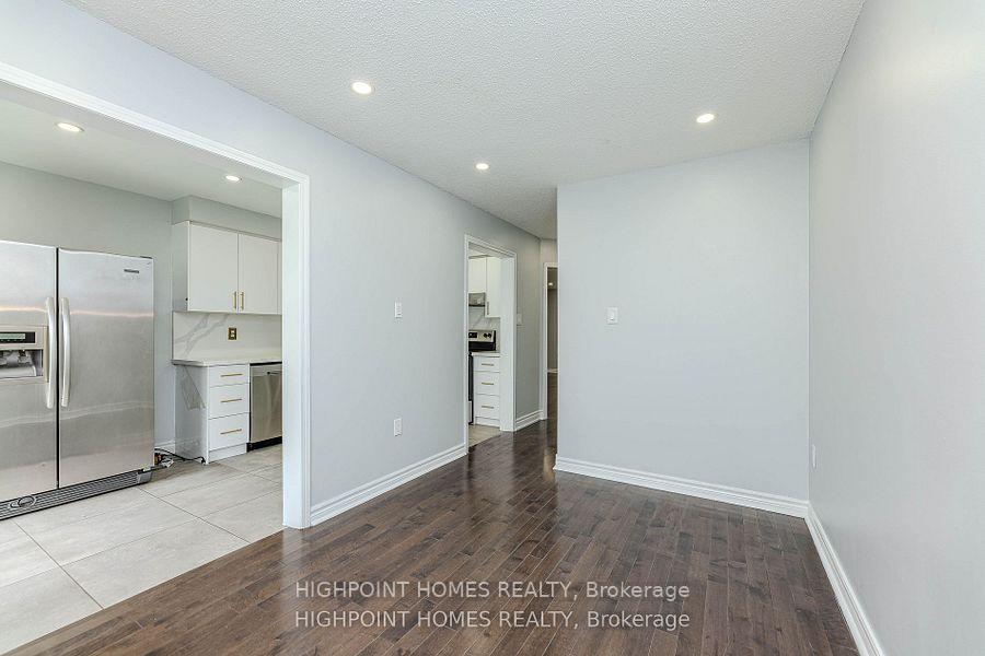 Photo 15 of 44 Brando Avenue E, Markham, Middlefield — HOMEH