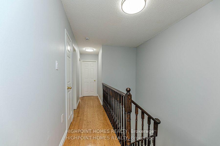 Photo 19 of 44 Brando Avenue E, Markham, Middlefield — HOMEH