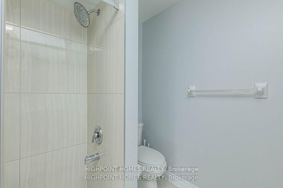 Photo 22 of 44 Brando Avenue E, Markham, Middlefield — HOMEH