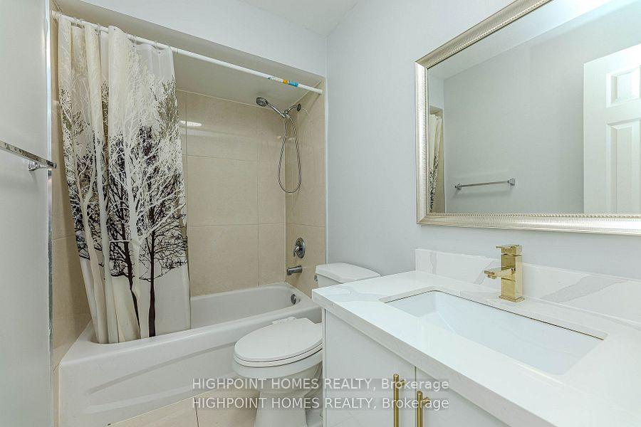 Photo 24 of 44 Brando Avenue E, Markham, Middlefield — HOMEH