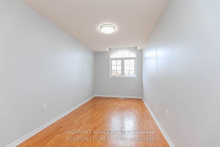 Photo 30 of 44 Brando Avenue E, Markham, Middlefield — HOMEH