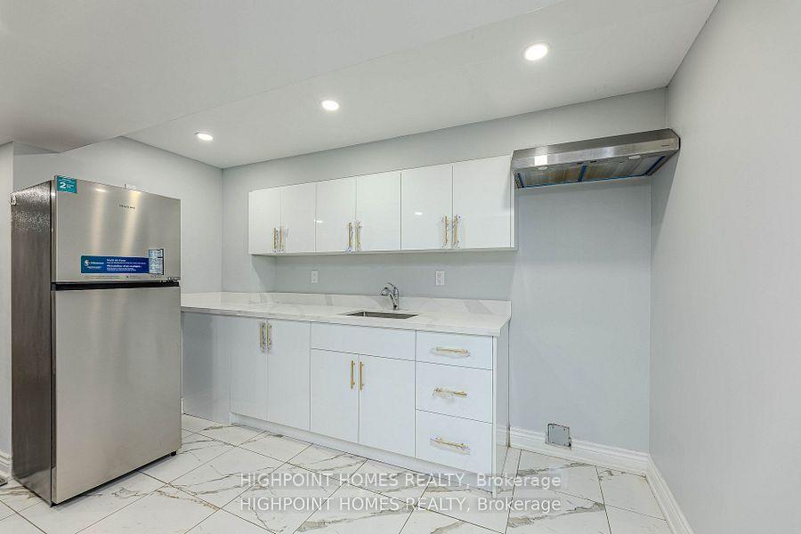 Photo 35 of 44 Brando Avenue E, Markham, Middlefield — HOMEH