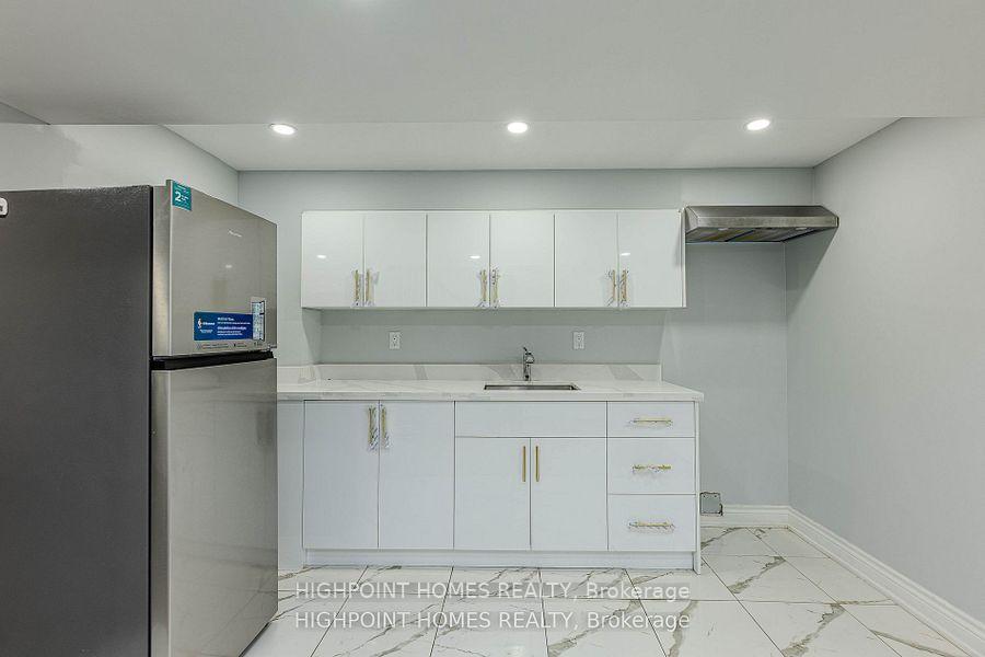 Photo 33 of 44 Brando Avenue E, Markham, Middlefield — HOMEH