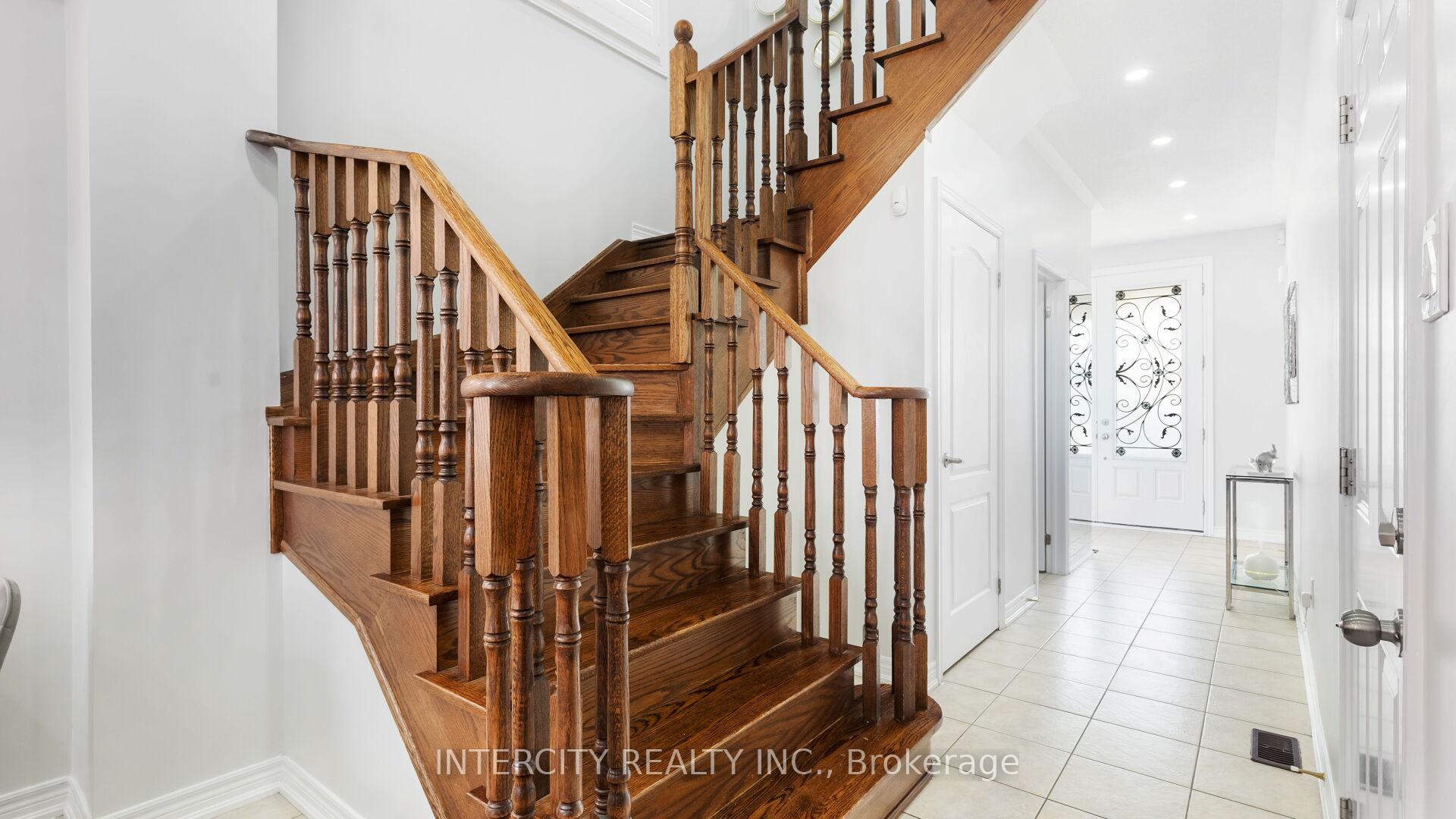 Photo 17 of 72 Campwood Crescent, Brampton, Bram East — HOMEH